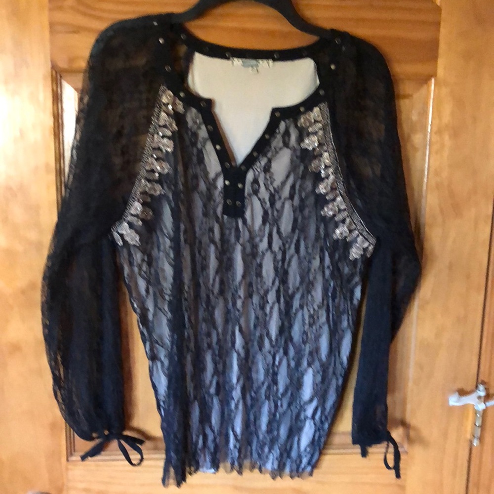 Gimmicks top
